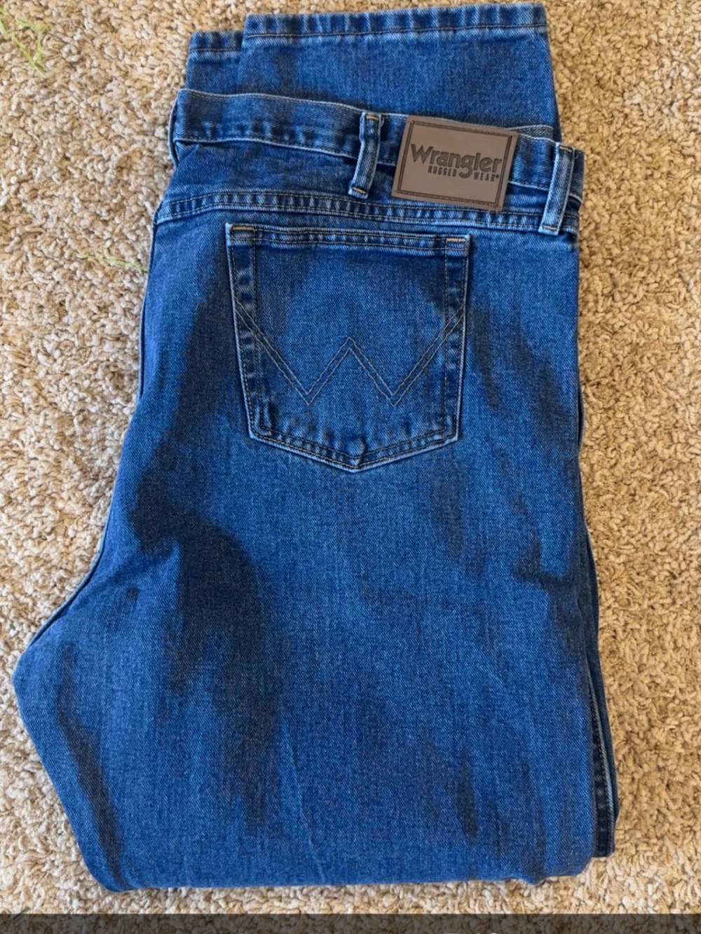 2 Pairs Wrangler Classic Blue Denim Jeans 44 x 32
